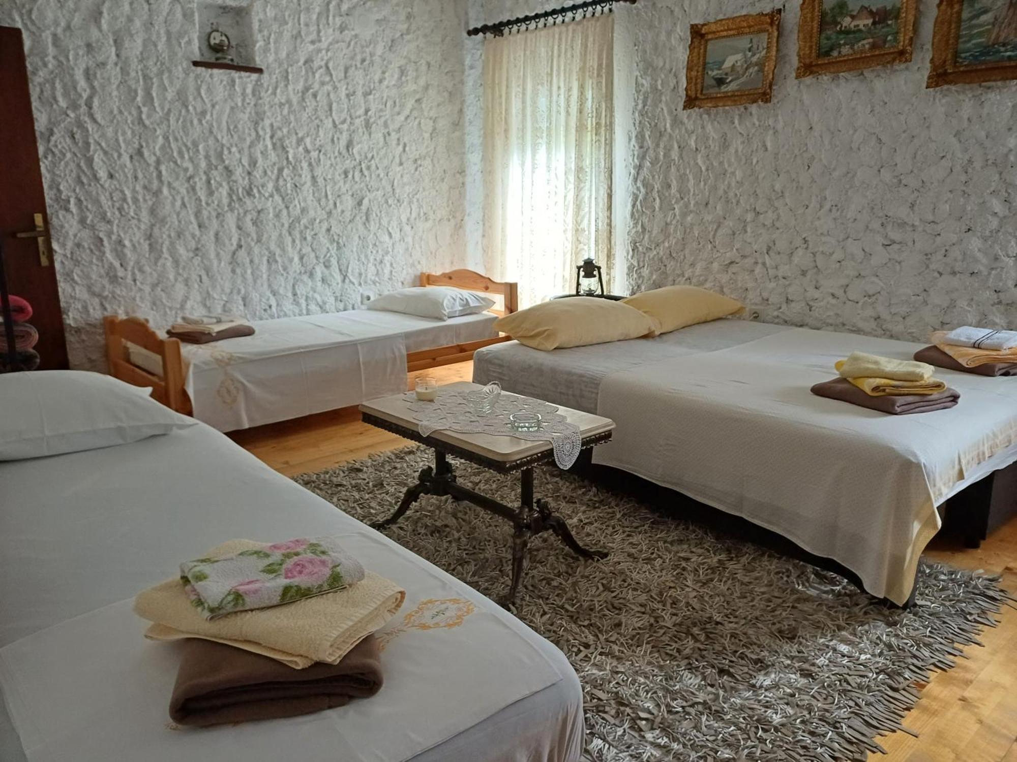 Villa Sailor'S Rustic House à Virpazar Extérieur photo