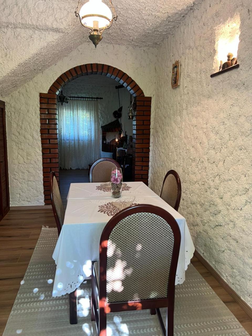 Villa Sailor'S Rustic House à Virpazar Extérieur photo